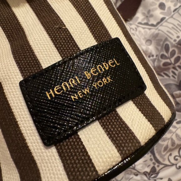 HENRI BENDEL wine tote crossbody - Picture 7 of 8